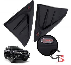 Накладки на передние крылья черные с логотипом TRD для Toyota Fortuner Crusade 2015-2017